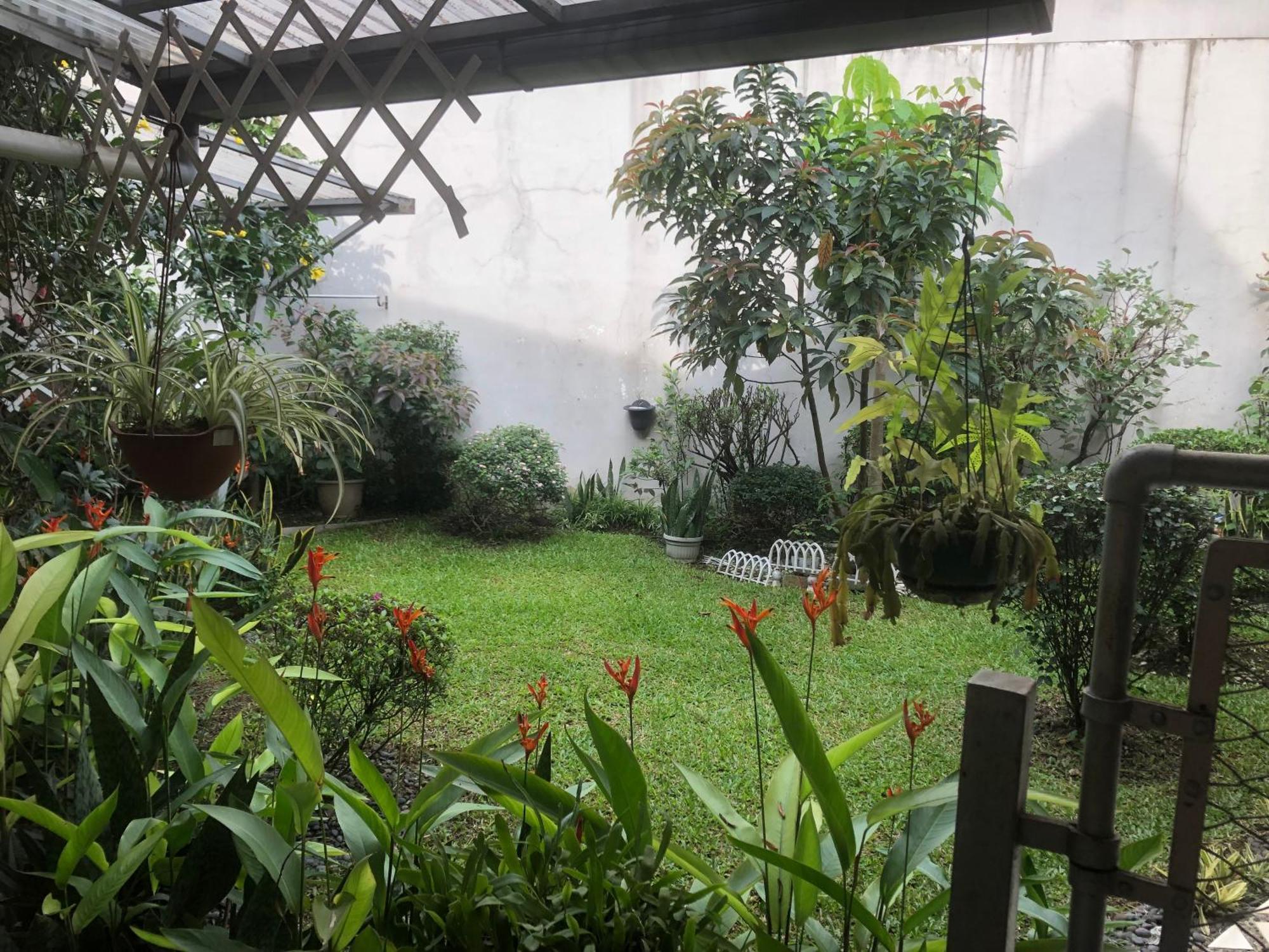 De Riau Guesthouse Bandung Exteriér fotografie