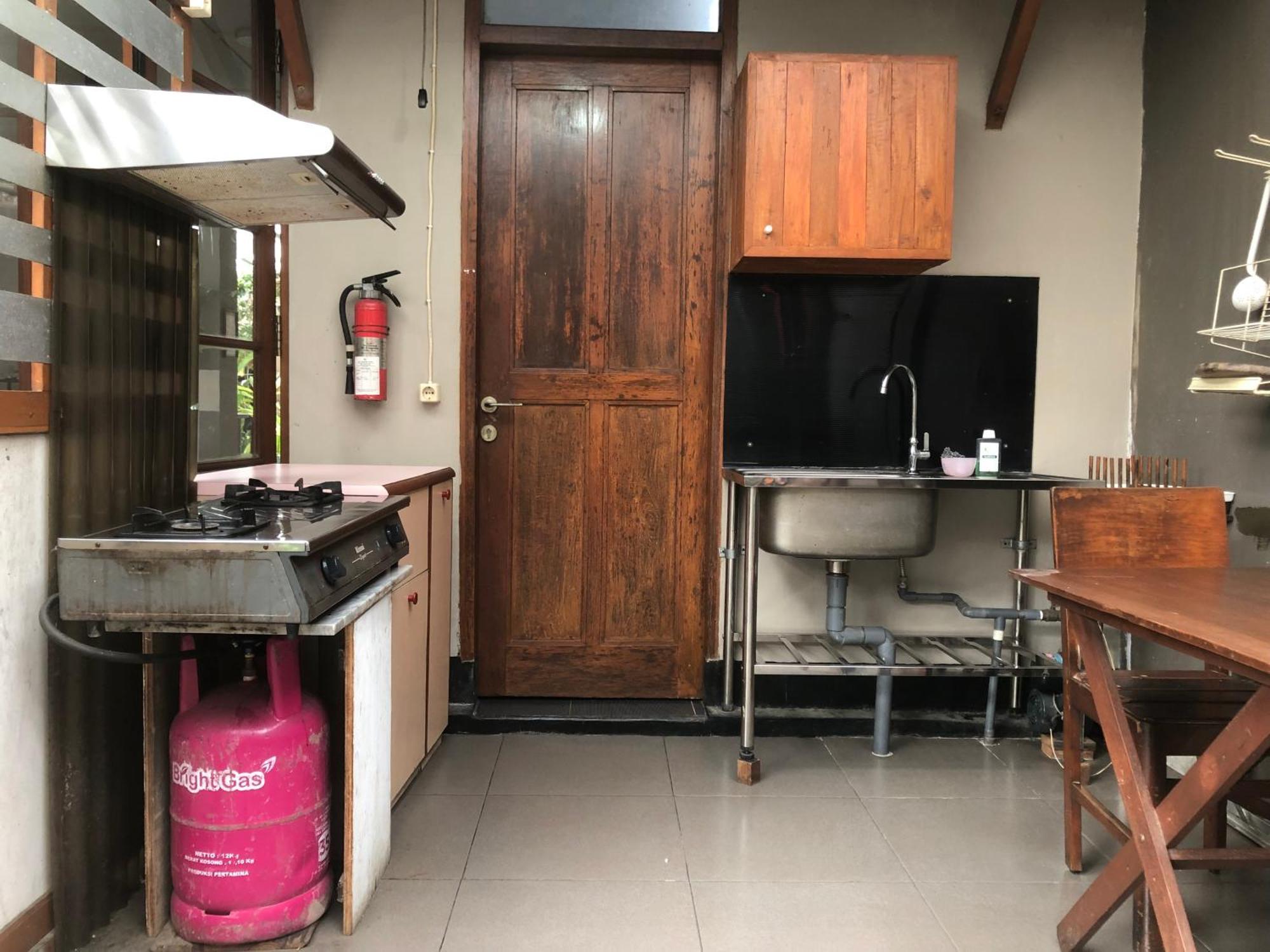 De Riau Guesthouse Bandung Exteriér fotografie