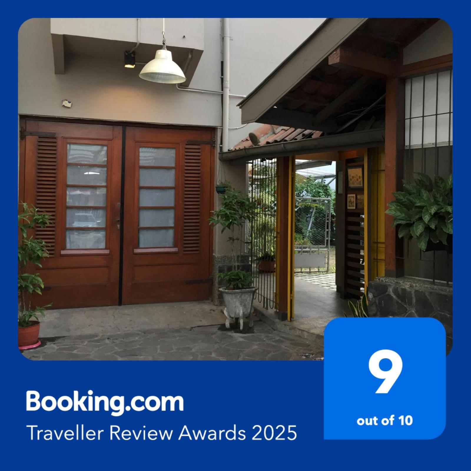 De Riau Guesthouse Bandung Exteriér fotografie