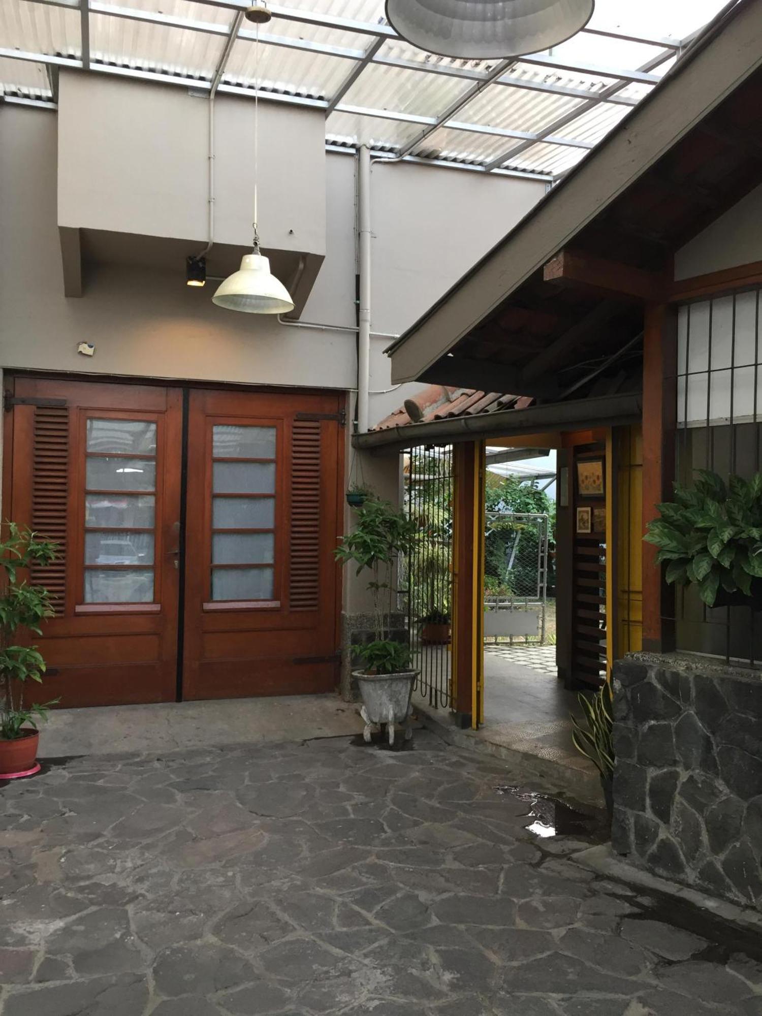 De Riau Guesthouse Bandung Exteriér fotografie